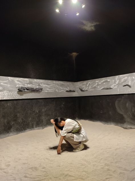 There was a portion in this museum where they added white sand and made it look like a beach, depicting the islands of the Philippines Art In Island Museum Philippines, Museum Philippines, White Sand, The Philippines, Made It, Art Museum, Philippines, White, Art