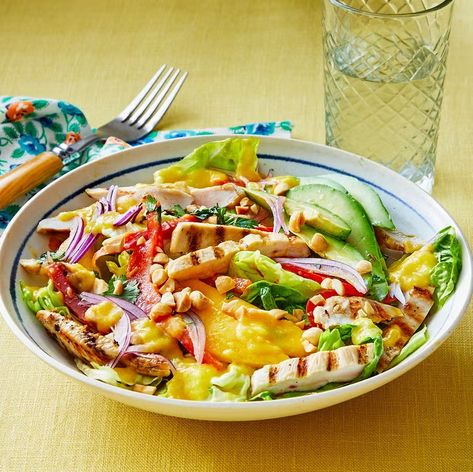 pioneer woman mango chicken salad Mango Chicken Salad, Refreshing Summer Dinners, Apple Vinaigrette, Creamy Casserole, Chicken Empanadas, Thanksgiving Salad, Flavorful Meals, Mango Chicken, Layered Salad