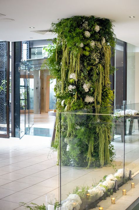 Flower Wall Installation, Deck Flowers, Hanging Amaranthus, Vertikal Garden, Vertical Garden Plants, Botanical Interior, Plant Installation, Moss Decor, Beautiful Flowers Photography