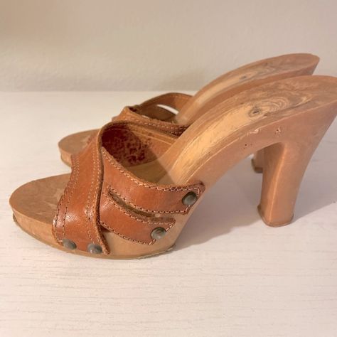 Wooden heels sandal, used but these are very clean no scratches Wooden Heels, Wooden Sandals, Clogs And Mules, Buy List, Retro Shoes, Wooden Heel, Stylish Shoes, Shoe Game, Top Shoes