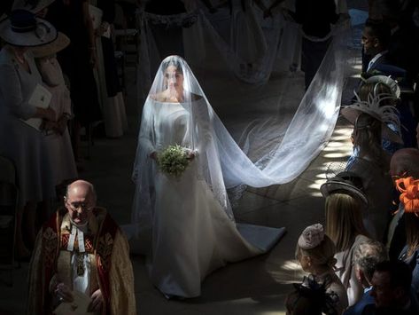 Meghan Markle Dress, Princess Harry, Harry And Meghan Wedding, Harry Wedding, Royal Wedding Gowns, Meghan Markle And Prince Harry, Meghan Markle Wedding, Prins Harry, Princess Meghan