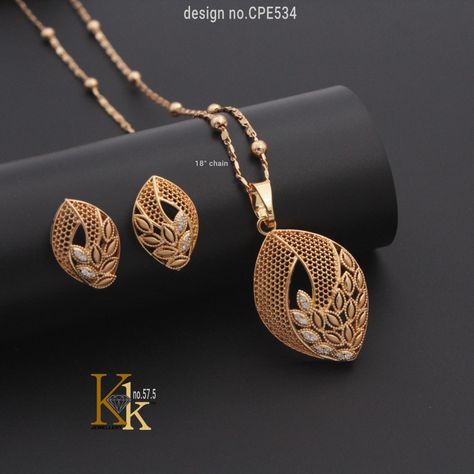 Pendal Earing Set, Gold Pandel Design For Women, Dubai Gold Chain Design For Women, Gold Chain Locket Designs For Women, Pandal Set Gold, Chen Pendal Set Gold, Modern Gold Jewellery, Gold Pandal Design New, Gold Pendant And Earrings Set