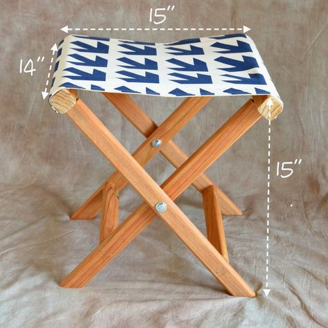 How to make a folding camp stool | How About Orange Diy Camping Chair, Diy Furniture Building, Diy Stool, Camping Stool, Wooden Stool, Diy Camping, Diy Holz, Woodworking Bench, Types Of Furniture