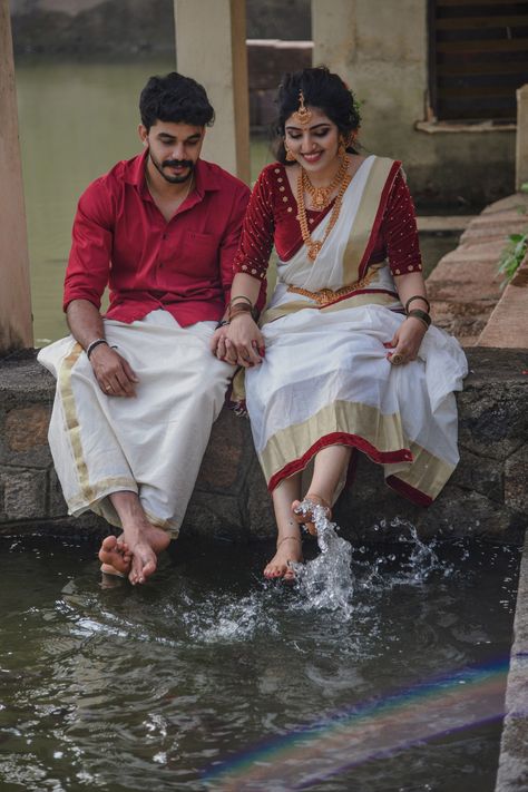 Kerala traditional girl Kerla Love Photography, Onam Couple Outfits, Pre Wedding Traditional Shoot, Kerala Traditional Couple Photoshoot, Engagement Photos Kerala, Prewedding Outfit Ideas Indian, Traditional Engagement Look, Kerala Couple Photography, Kerala Engagement Dress Hindus Couple