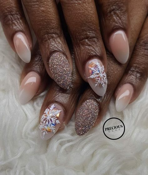 Nails Designs Ombre, Glitter Wedding Nails, Art Nails Design, Holiday Acrylic Nails, Plum Nails, Classy Looks, Bridal Nails Designs, Nail Designs Ideas, New Years Nail Designs