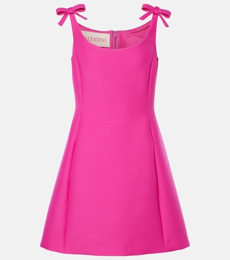 Crepe Couture minidress in pink - Valentino | Mytheresa Pink Runway, Pink Valentino, Valentino Clothing, Valentino Dress, Mob Dresses, Tumblr Fashion, Polo Dress, Event Dresses, Bow Detail