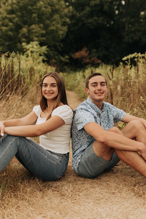 Twin Senior Pictures Sibling Poses, Brother And Sister Photoshoot Older, Older Brother Sister Photos, Brother Sister Picture Poses, 2 Siblings Photography Poses, Sibling Senior Photos, Twin Senior Pictures Brother And Sister, Older Sibling Poses Two, Older Sibling Photography Brother Sister