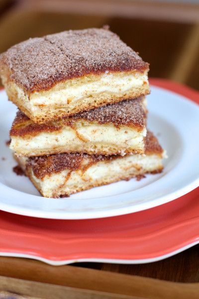 Churro Cheesecake Bars. Fiesta! Cinco De Mayo! Only a few ingredients and bakes in 30 minutes Churro Cheesecake Bars, Churro Cheesecake, Deserts Easy, Mexican Dessert, Foodie Friends, 9x13 Baking Dish, Cheesecake Bars, Mexican Dishes, Dessert Bars