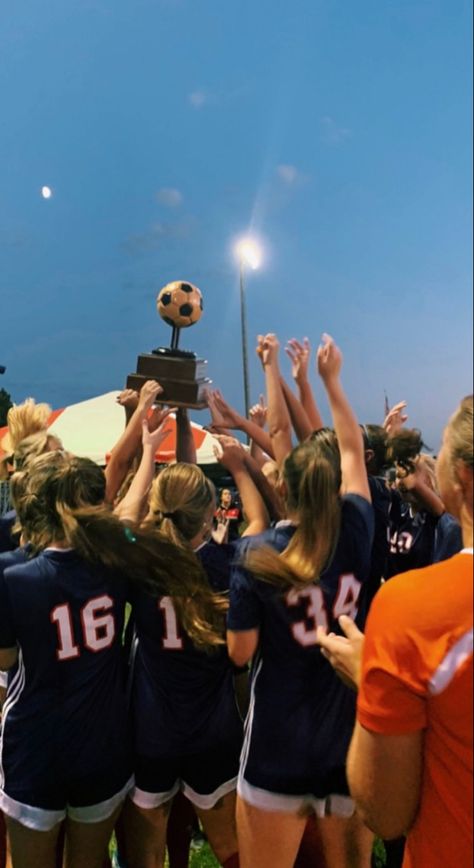 Soccer, girls, victory, game, trophy, usa, exchange year, jumping, celebration Soccer Trophy Aesthetic, Vision Board Soccer, Soccer Team Aesthetic, Trophy Aesthetic, Soccer Celebrations, Addy Core, Motivation Soccer, Soccer Team Photos, Soccer Locker