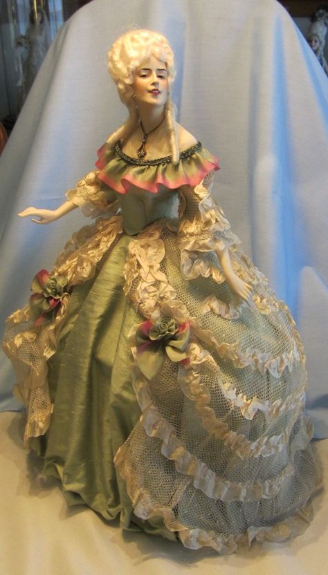 Amy - Baitz doll -dress made with antique fabrics. China Doll, Lady Doll, Half Dolls, Pin Doll, Antique Fabrics, Old Dolls, Porcelain China, Antique Engagement, Doll Ideas