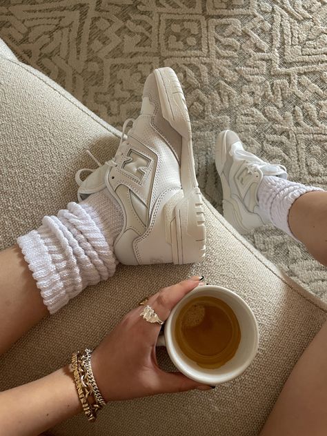 new balance 550 - sneaker aesthetic - aesthetic picture idea - new balance sneakers Korean Sneakers Aesthetic, Aesthetic Sneaker Pictures, Sneaker Picture Ideas, Sneaker Pics Aesthetic, New Balance Aesthetic Outfit, Shoe Pictures Aesthetic, Aesthetic Shoe Pictures, New Balance 550 Aesthetic, Shoe Pics Aesthetic