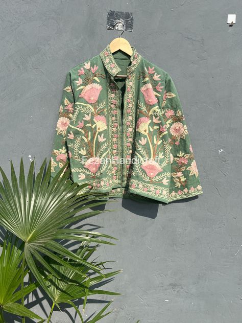 Embroidered Cotton Suzani Short Jacket, Suzani Hand Embroidered Jacket Embroidery Kimono, Vintage Floral Women Wear Handmade Jacket Coat, Embroidered Jackets For Women, Embroider Jacket, Handmade Jacket, Embroidery Kimono, Jacket Embroidery, Dress Designing, Formal Wear Women, Kimono Vintage, Ethnic Outfits