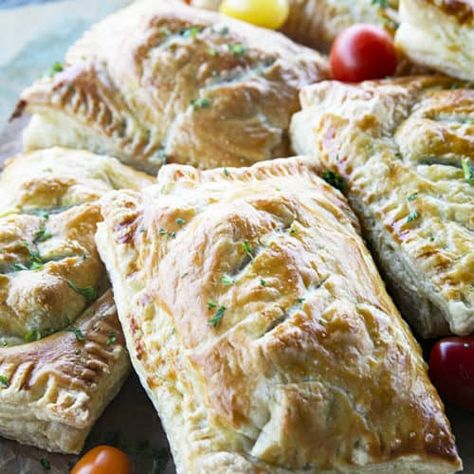 Breakfast Hot Pockets - Foodie With Family Breakfast Hot Pockets, Pocket Recipes, Hot Pocket Recipes, Puff Pastry Pockets, Homemade Hot Pockets, Breakfast Pockets, Cheesy Scrambled Eggs, Breakfast Sausage Links, Puff Pastry Filling