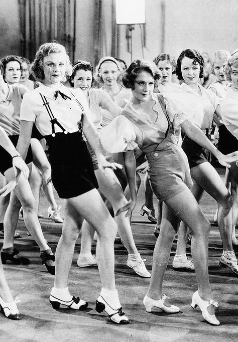 42nd Street 1933 42nd Street Musical, Ruby Keeler, Orry Kelly, Dance Pics, Fred And Ginger, Tap Dancing, Vintage Dance, Lindy Hop, Ginger Rogers