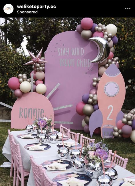 Two The Moon Birthday Centerpieces, Pastel Purple Birthday Decorations, Two The Moon Table Decor, Two The Moon Centerpiece Ideas, Pastel Space Party, 2 The Moon Birthday Party, Luna Birthday Party, Girl Space Birthday Party, Two The Moon Birthday Party Girl