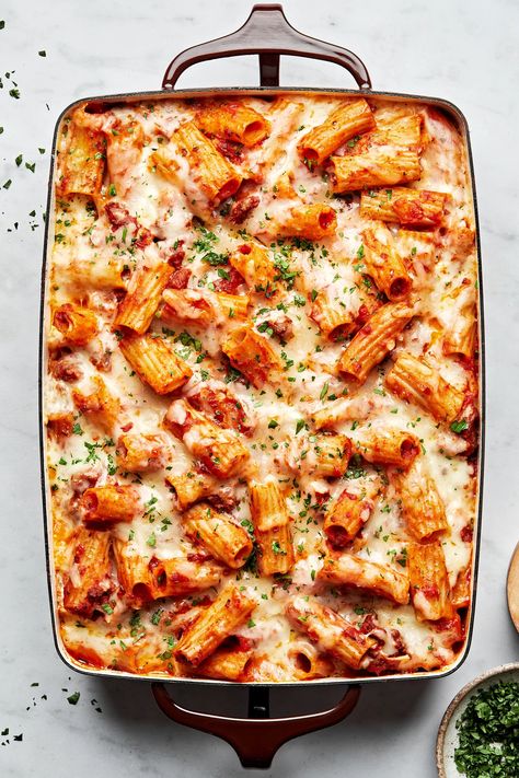 Baked Sausage Rigatoni, Baked Rigatoni With Meatballs, Rigatoni Recipes Baked, Baked Rigatoni Recipe, Wellness Consultant, Rigatoni Pasta Recipes, Italian Pasta Bake, Canteen Food, Rigatoni Noodles