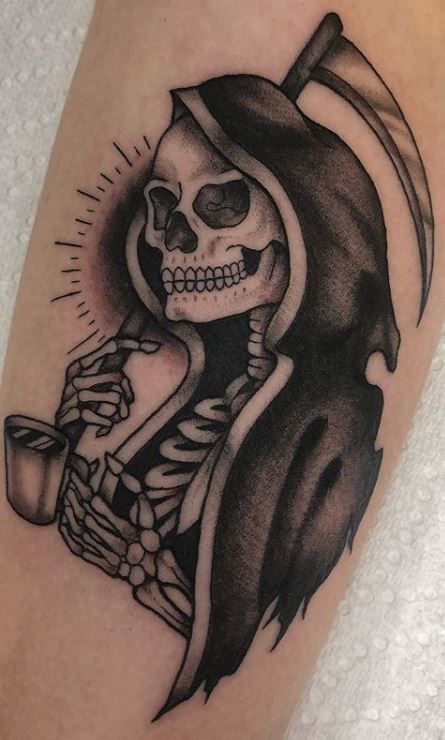 110 Unique Grim Reaper Tattoos You’ll Need to See - Tattoo Me Now Grim Reaper Drinking Coffee Tattoo, Cute Grim Reaper Tattoo, American Traditional Grim Reaper Tattoo, Traditional Grim Reaper Tattoo, Reaper Tattoo Designs, Grim Reaper Tattoos, Santa Muerte Tattoo, Arm Cover Up Tattoos, Old School Tattoos