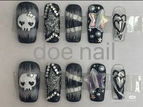 Vkei Nails, Alt Nails Acrylics, Harajuku Nails, Scene Nails, Alt Nails, Estilo Harajuku, Punk Nails, Gothic Nails, Goth Nails