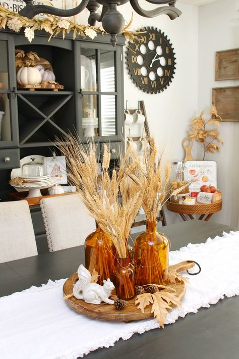 Fall Decor With Amber Bottles, Fall Dining Room Decor, Fall Dining Room, Autumn Dining, Neutral Fall Decor, Fall Floral Arrangements, Fall Decor Inspiration, Fall Thanksgiving Decor, Fall Deco