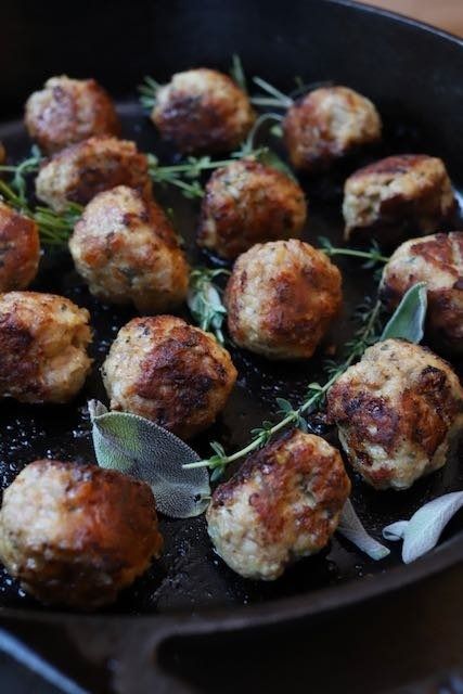 ROSEMARY SAGE AND THYME TURKEY MEATBALLS — MICHELLE WILLIAMS Sage Meatballs, Apple Turkey, Thyme Chicken, Parmesan Meatballs, Thyme Recipes, Rosemary Sage, Turkey Meatball Recipe, Turkey Glaze, Rosemary Chicken