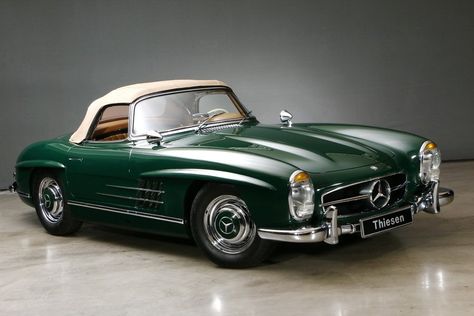 1960 Mercedes-Benz 300 in Hamburg, Germany for sale (11239610) 300sl Roadster, 300 Sl Roadster, Black Mercedes Benz, Mercedes Benz 300 Sl, Old Mercedes, Mercedes 300, Mercedes 300sl, Amg Car, Mercedes 190