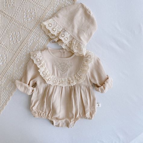 Retro Girl Outfits, Lace Romper Baby, Spring Rompers, Baby Mode, Retro Baby, Toddler Romper, Baby Bloomers