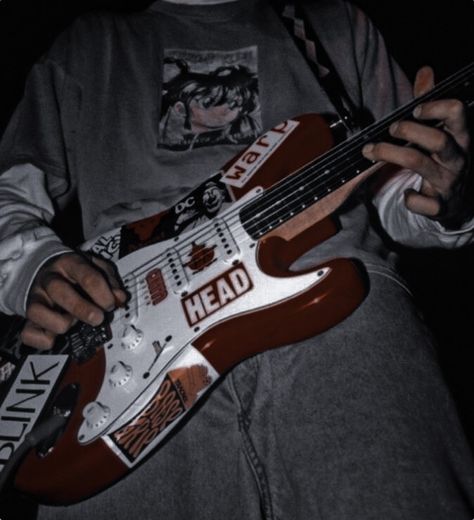 Chicas Punk Rock, Werewolf Aesthetic, Skateboard Aesthetic, Rockstar Aesthetic, Electric Guitar Design, Guitar Obsession, Guitar Photos, Cool Electric Guitars, Music Aesthetic