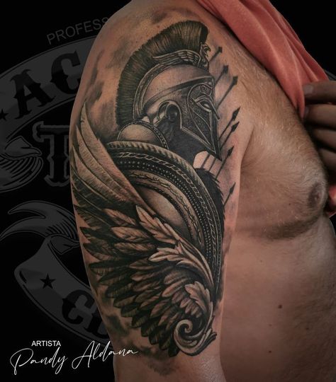 Shoulder Bicep Tattoo Men, Men Shoulder Tattoo, Scott Tattoo, Clock Tattoo Sleeve, Family Tattoos For Men, Bicep Tattoo Men, Tattoo Unique, Mens Shoulder Tattoo, Bicep Tattoo