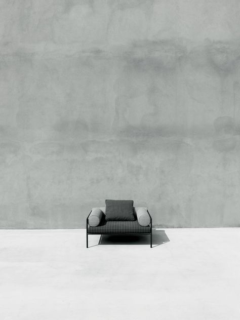 Concrete Paint, Concrete Effect Paint, Outdoor Armchair, Gray Aesthetic, Minimalism Interior, Furniture Finishes, Fabric Armchairs, Armchair Design, Jolie Photo