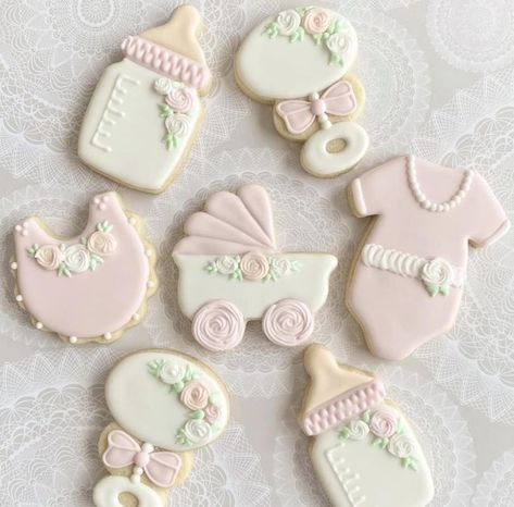 Baby Shower Cookies Decorated, Tinkerbell Cookies, Baby Shower Biscuits, Wedding Shower Cupcakes, Bebe Shower, Frosted Cookies, Farm Cookies, Icing Ideas