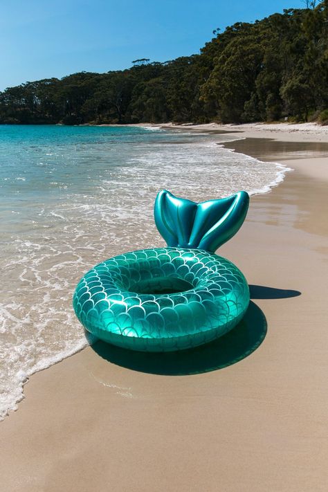 Pool Floats Aesthetic, Summer Party For Kids, Cute Pool Floats, Summer Kids Party, Beach Floats, Pool Ring, Baby Pool Floats, Pool Tube, Cool Pool Floats