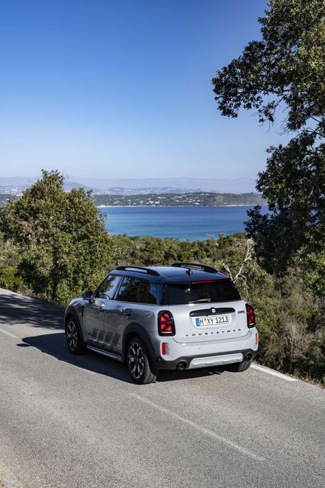 2022 Mini Cooper S Countryman ALL4 Untamed Edition - Free high resolution car images Mini Cooper Country Man, Mini Cooper D, Great Wallpapers, Dream Whip, Mini Cooper Countryman, Cooper Countryman, Mini Coopers, Mini Countryman, Cooper S