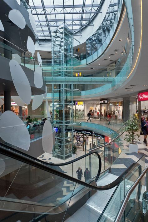 Ave Plaza / DrozdovPartners Eaton Centre, Glass Bridge, Mall Stores, Underground Cities, Commercial Buildings, Downtown Toronto, Unique Buildings, Shopping Malls, Shopping World