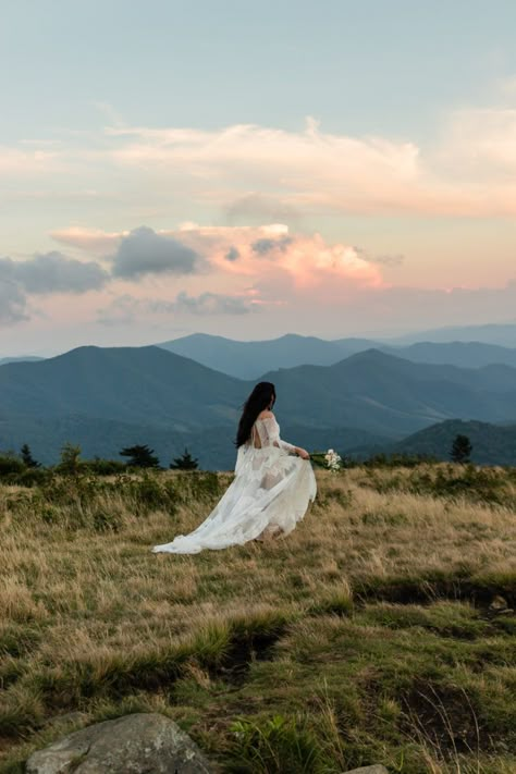 Mountain Bridals, Roan Mountain, Boho Mountain, Colorado Mountain Elopement, Mountain Engagement Photos, Intimate Wedding Photography, Mountain Adventure, Bridal Pictures, Mountain Bride