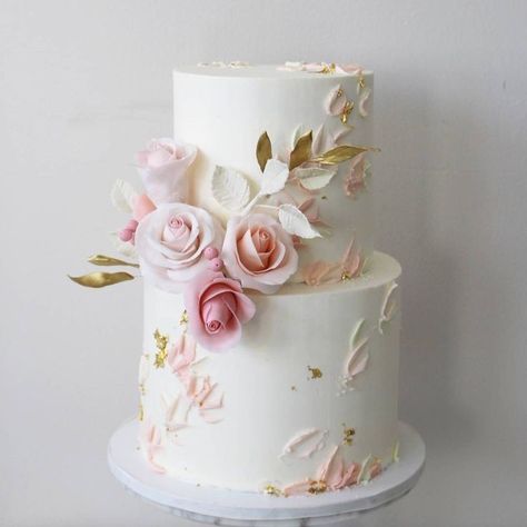 Gold Leaf Cake, Wedding Cake Designs Simple, Leaf Cake, Soul Cake, Pretty Wedding Cakes, Beautiful Cake Designs, Floral Wedding Cakes, 50th Birthday Cake, Celebration Cake