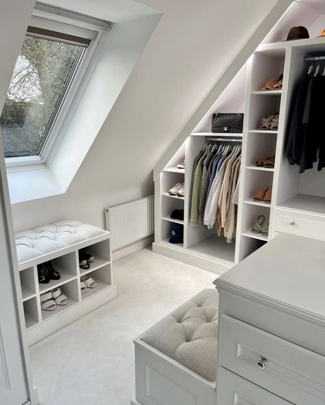 Attic Closet Ideas Angled Ceilings, Attic Storage Ideas, Attic Closet Ideas, Attic Bedroom Closets, Loft Closet, تحت الدرج, Attic Bedroom Storage, Eaves Storage, Attic Wardrobe