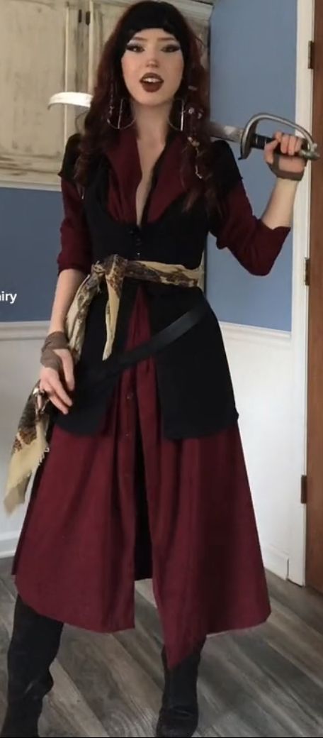 Red Ren Faire Outfit, Bardcore Outfit, Red Pirate Outfit, Pirate Ren Faire, Alice Outfit, Birthday Character, Fair Outfit, Ren Faire Outfits, Character Clothes