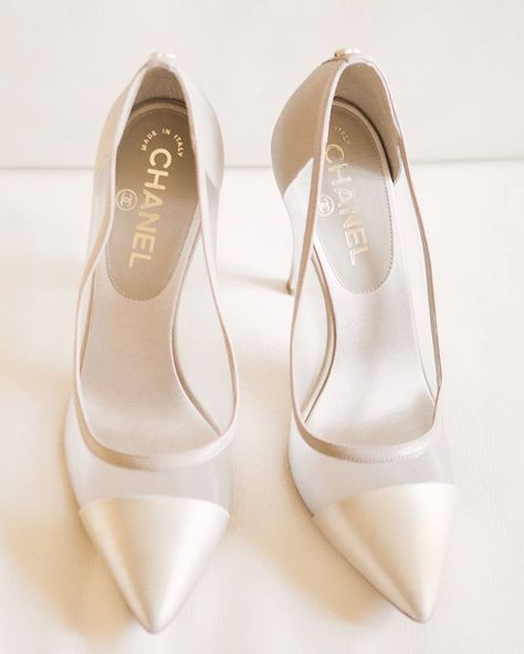 Chanel Wedding Shoes, Chanel Bridal, Shoes Pic, Best Wedding Shoes, Chanel Wedding, Shoes Chanel, Shoes Heels Classy, Bridal Heels, Wedding Shoes Heels