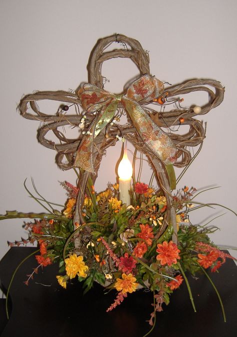 My Harvest Angel made from grapevine.  Will be working on some of these for Christmas as well.  http://www.etsy.com/listing/80939078/fall-wreath-angel-candle-light?ga_search_query=ANGEL&ga_search_type=user_shop_ttt_id_5359967 Grapevine Angel, Angel Wreath, November Ideas, Fall Palette, Angel Candles, Harvest Decorations, Diy Decor Crafts, Wreath Ideas, Nature Crafts