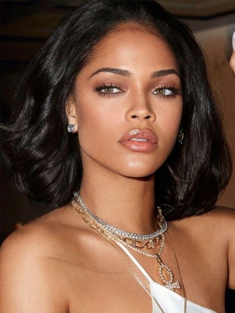 Face Morph Celebrity, Faceapp Face Claim, Rihanna Face, Face Morph, Pretty Brown Eyes, Honey Brown Hair, Makeup For Black Women, Beautiful Lips, Megan Fox