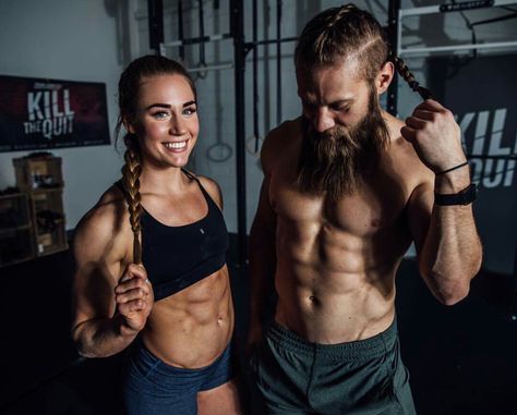 #CrossFit #BrookeWells Crossfit Couple, Brooke Wells, Fit Woman, Crossfit Girls, Crossfit Gym, Crossfit Games, Fit Couples, Beast Mode, Gym Life