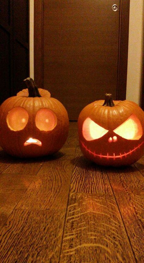 Small Pumpkin Carving Ideas, Pumpkin Carving Inspo, Pumpkin Vibes, Zombie Pumpkins, Facts About Halloween, Halloween Pumpkin Crafts, Cute Pumpkin Carving, Pumpkin Carving Designs, Halloween Facts