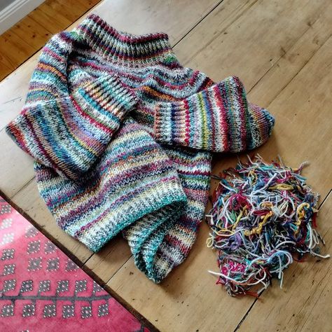 Heidi Corfitsen on Instagram: "I forgot to add these pics of all the pesky ends from my colourful scrap yarn sweater inspired by #thenolimitssweater by @laerkebagger when I posted myself wearing the finished sweater! Proof of my determination - or crazy obsession with a neat finish - to weave every single one of them in on the inside of the sweater instead of tying knots! 😆💜💚💙💛🧡 All done and dusted! 😜 #knityourstyle #knitincolour #knittersofinstagram #chunkyknit #slowfashion #sustainablef Chunky Scrap Yarn Sweater, Leftover Yarn Sweater, Scrap Knitting Sweater, Scrap Sweater Knit, Scrap Yarn Sweater Knit, Scrappy Sweater Crochet, Scrap Knitting Projects, Crochet Scrap Sweater, Scrap Yarn Knitting Projects