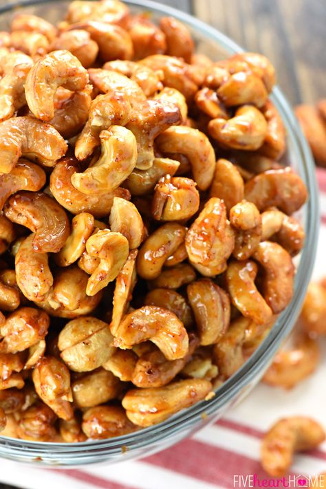 Candied Cashews, Glazed Nuts, Super Bowl Snack Recipes, Honey Chipotle, Roasted Pecans, Nut Recipes, Superbowl Snacks, Party Snack, Roasted Nuts