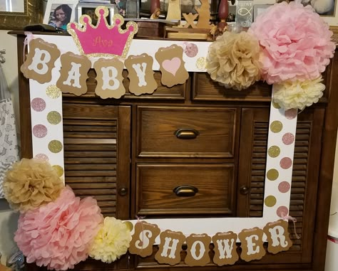 Photo booth frame for a girl's baby shower. Baby Shower Frame, Girl Shower Themes, Baby Shower Photo Booth, Baby Shower Sign, Photo Booth Frame, Baby Shower Photos, Gold Baby Showers, Baby Shower Princess