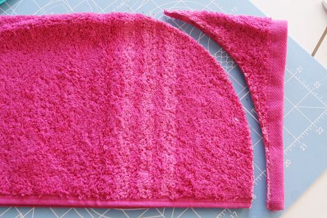 Hair Towel Tutorial, Hair Towel Pattern, Best Towels, Pencil Case Sewing, Serger Projects, Diy Bra, Hair Towel Wrap, Hair Towel, Diy Sewing Pattern