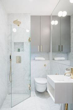 Design Interior Baie, Makeover Kamar Mandi, Bad Inspiration, Small Bathroom Makeover, Tiny House Bathroom, Tiny Bathrooms, Gorgeous Bathroom, Decor Baie, Corner Shower