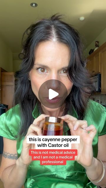 Cayenne Pepper And Castor Oil, Castor Oil And Cayenne Pepper, Caster Oil Benefits, Castro Oil, Cayenne Pepper Benefits, Castor Oil Benefits, Holistic Health Remedies, Home Health Remedies, Natural Pain Relief