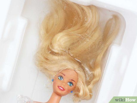 Curling Barbie Doll Hair, Hair In Water, Fizzy Hair, Old Barbie, Old Barbie Dolls, Quick Curls, New Barbie Dolls, Dawn Dolls, Barbie Hair