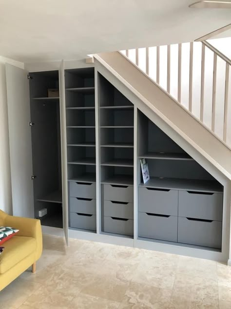 Understair Storage, Under Stairs Storage Solutions, Stairs Decoration, Closet Under Stairs, تحت الدرج, Stairs Renovation, Stairs Makeover, Cozy Nooks, Staircase Storage